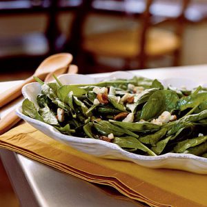0811p91-spinach-salad-gorgonzola-pistachios-pepper-jelly-vinaigrette-x