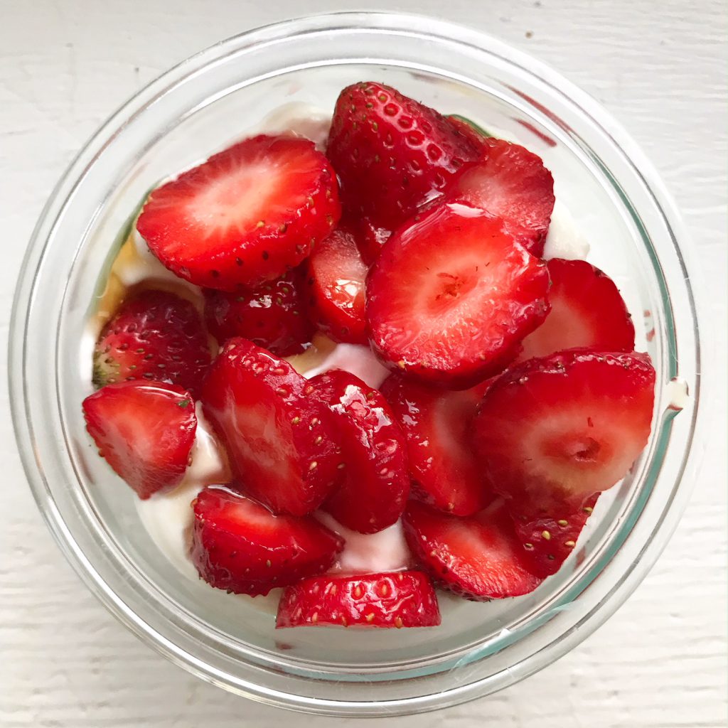 How to Eat Plain Greek Yogurt Low Sugar Yogurt Recipes You Can Make Yourself Eat Smart, Move