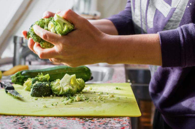 Shorten the Distance With a Virtual Cooking Party Eat Smart, Move